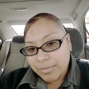 Meet your Posher, Raquel